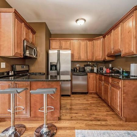 Lovely 2 Bed 3 Miles From Dt W Free Parking Чикаго Экстерьер фото
