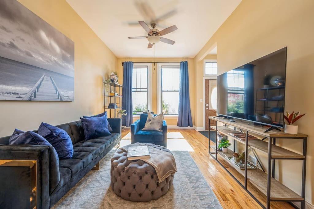 Lovely 2 Bed 3 Miles From Dt W Free Parking Чикаго Экстерьер фото